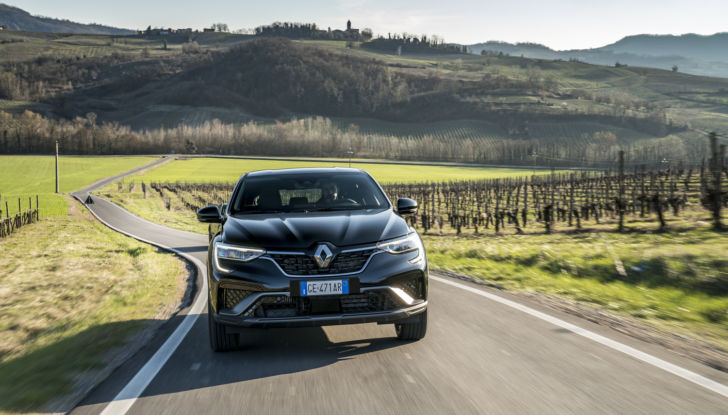 Renault Arkana: prova su strada del SUV Coupé - Foto 15 di 37