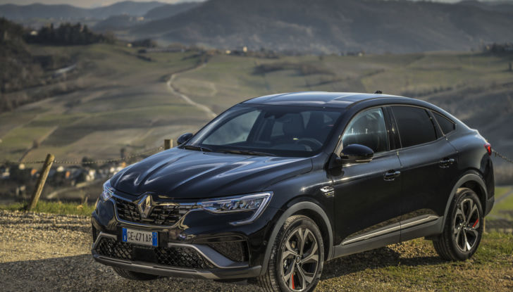 Renault Arkana: prova su strada del SUV Coupé - Foto 3 di 37