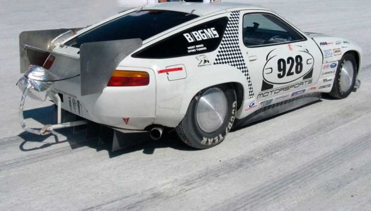 La Porsche più veloce al mondo finisce all’asta - Foto 3 di 7