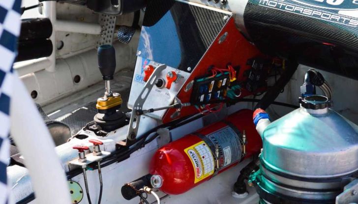 La Porsche più veloce al mondo finisce all’asta - Foto 4 di 7