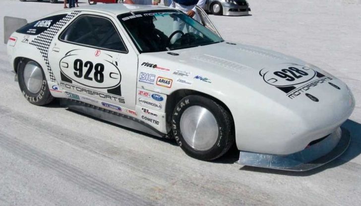 La Porsche più veloce al mondo finisce all’asta - Foto 6 di 7