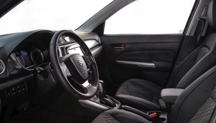 Suzuki, arriva il cambio automatico su tutta la gamma: la nostra prova di nuova Vitara con 6AT - Foto 15 di 31