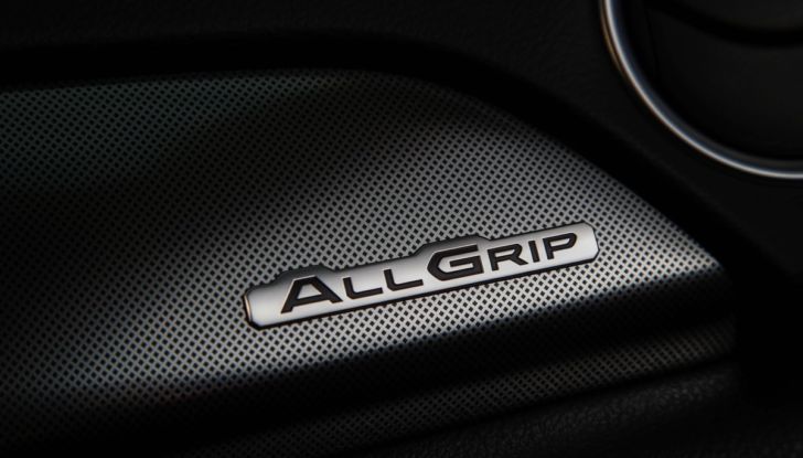 Suzuki, arriva il cambio automatico su tutta la gamma: la nostra prova di nuova Vitara con 6AT - Foto 11 di 31