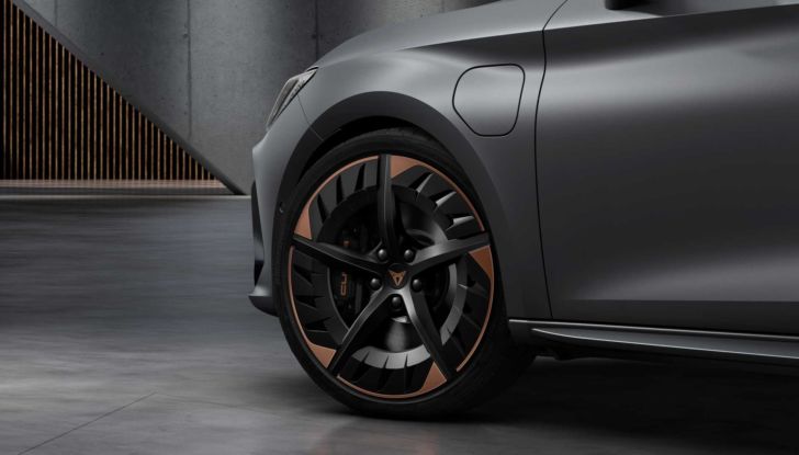 Cupra Leon e-Hybrid 2021