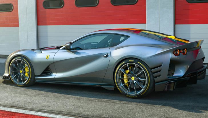 Ferrari 812 Competizione 2021