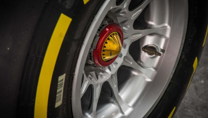 Scuderia Toro Rosso STR14 Albon Gasly