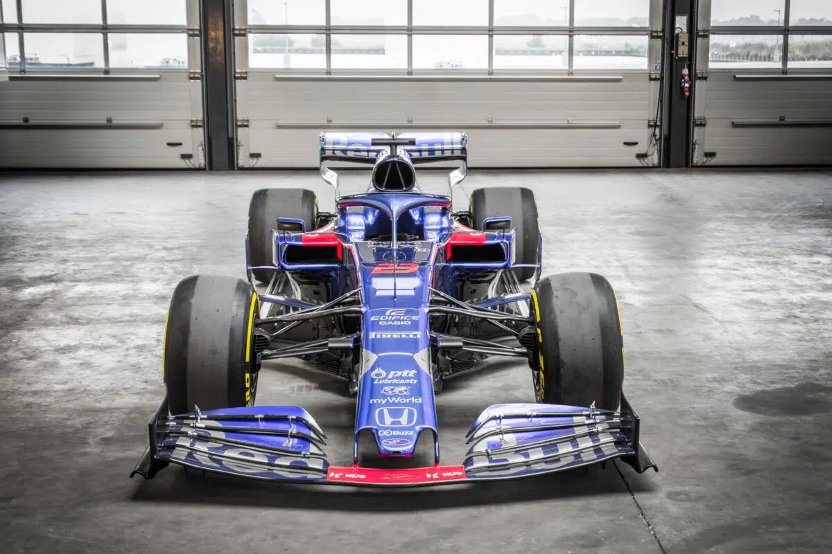 Scuderia Toro Rosso STR14 Albon Gasly