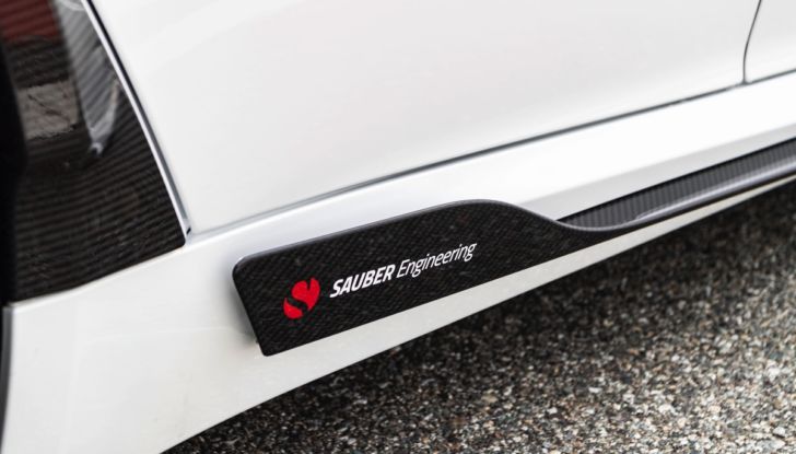 [VIDEO] Prova in pista: Alfa Romeo Giulia GTA e GTAm, la berlina del Biscione oltre ogni limite - Foto 8 di 50