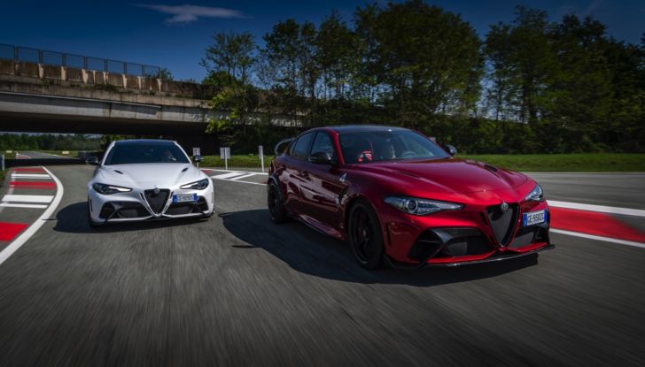 [VIDEO] Prova in pista: Alfa Romeo Giulia GTA e GTAm, la berlina del Biscione oltre ogni limite - Foto 3 di 50