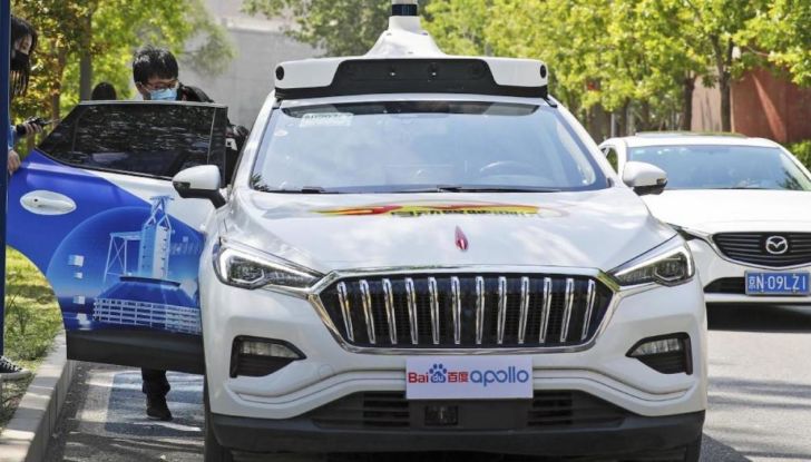 Pechino: arriva il robotaxi di Baidu a pagamento - Foto 4 di 6