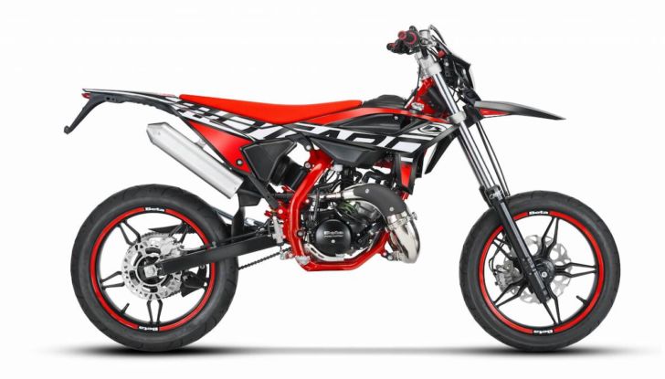 Beta: la RR 50 2021 si fa in due, enduro e motard - Foto 6 di 8