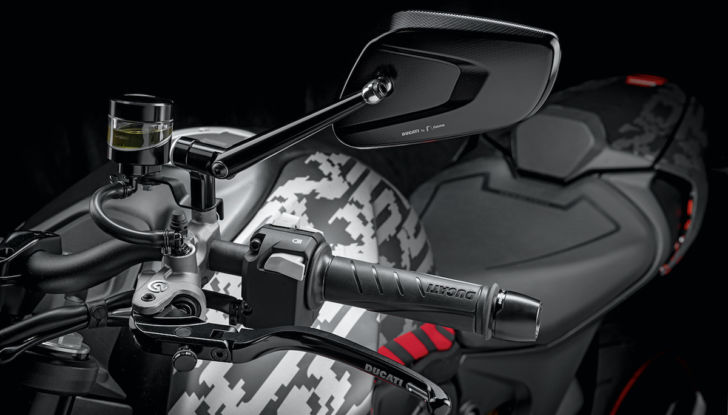 Ducati: arriva il set per personalizzare la Monster - Foto 4 di 6