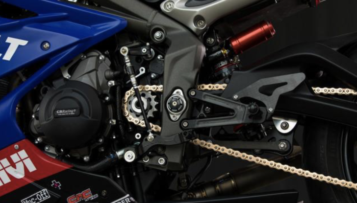 Presentata la Dynavolt Triumph Street Triple 765 RS - Foto 13 di 14