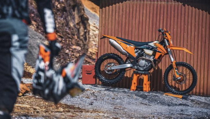 KTM presenta la nuova gamma enduro EXC 2022 - Foto 7 di 15