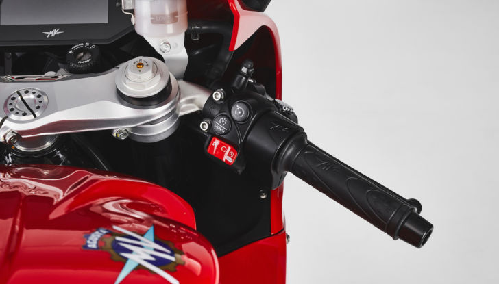 MV Agusta F3 Rosso: le novità 2021 della supersportiva italiana - Foto 6 di 11