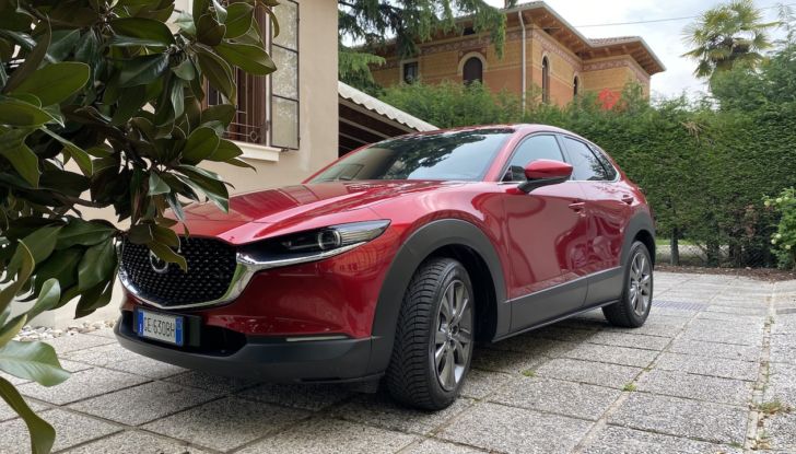 Mazda CX-30 prova su strada della Mild Hybrid da 186 CV - Foto 2 di 11