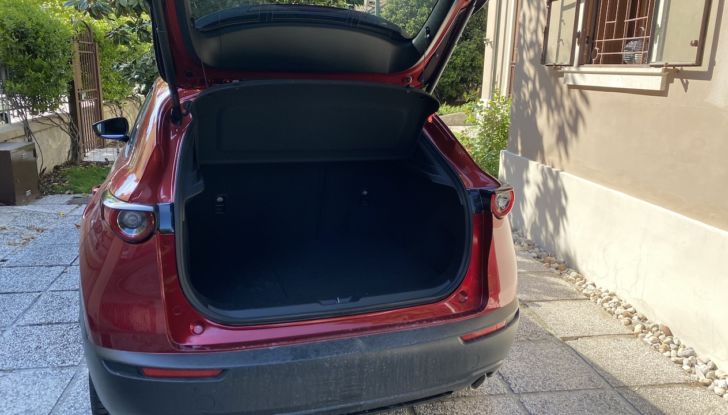 Mazda CX-30 prova su strada della Mild Hybrid da 186 CV - Foto 9 di 11