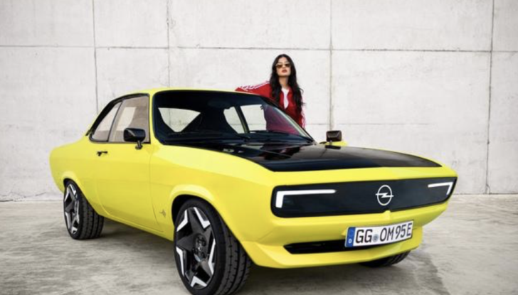 Torna la Opel Manta, ma ora è elettrica - Foto 1 di 18