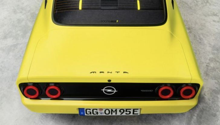 Torna la Opel Manta, ma ora è elettrica - Foto 17 di 18