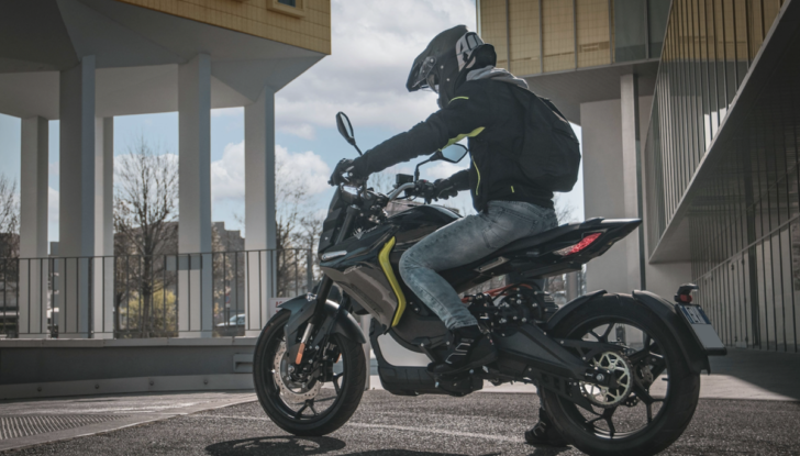 Voge ER10: piccola, sportiva ed elettrica - Foto 18 di 21