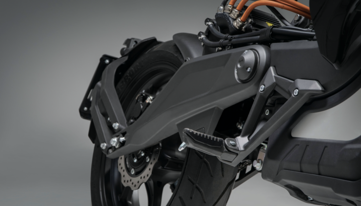 Voge ER10: piccola, sportiva ed elettrica - Foto 8 di 21