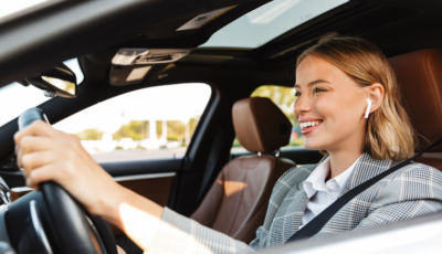 Auricolari e cuffie: sono sicuri alla guida di un’automobile?