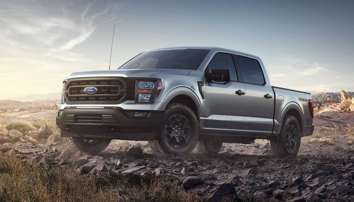 Ford F-150 Rattler: il pick-up entry-level arriva in autunno - Foto 1 di 18