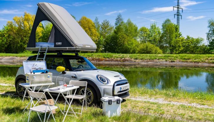 Mini Cooper SE Countryman tenda campeggio