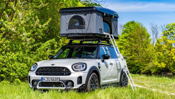 Mini Cooper SE Countryman tenda campeggio