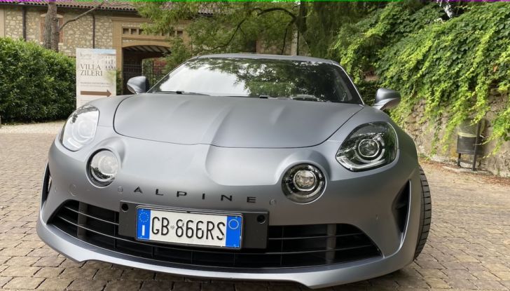 Alpine A110S 2021: prova su strada della “sportivetta” francese - Foto 3 di 21