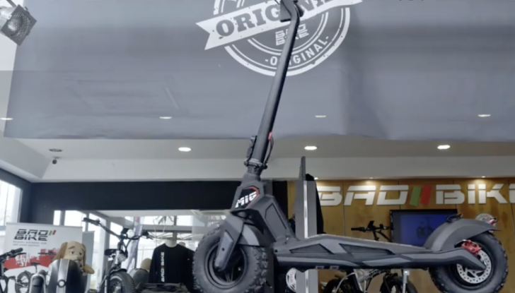 Mig: il monopattino dalle ruote tassellate - Foto 4 di 5