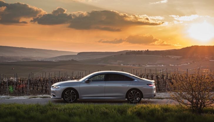 [VIDEO] Prova su strada DS 9 E-Tense, il Plug-In di classe da 225 a 360 cavalli di potenza - Foto 11 di 31