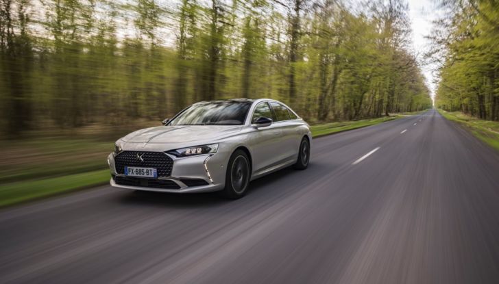 [VIDEO] Prova su strada DS 9 E-Tense, il Plug-In di classe da 225 a 360 cavalli di potenza - Foto 4 di 31