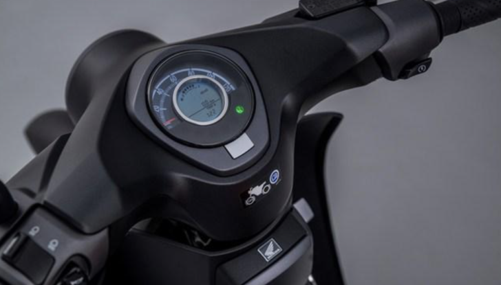 Honda Super Cub C125: le novità della versione 2022 - Foto 10 di 12