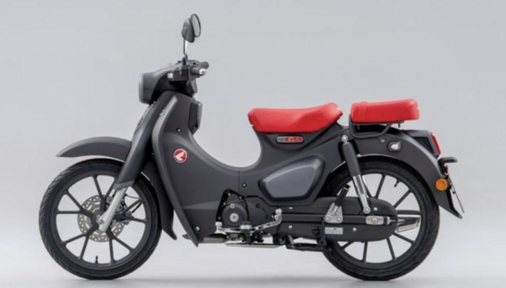 Honda Super Cub C125: le novità della versione 2022 - Foto 4 di 12