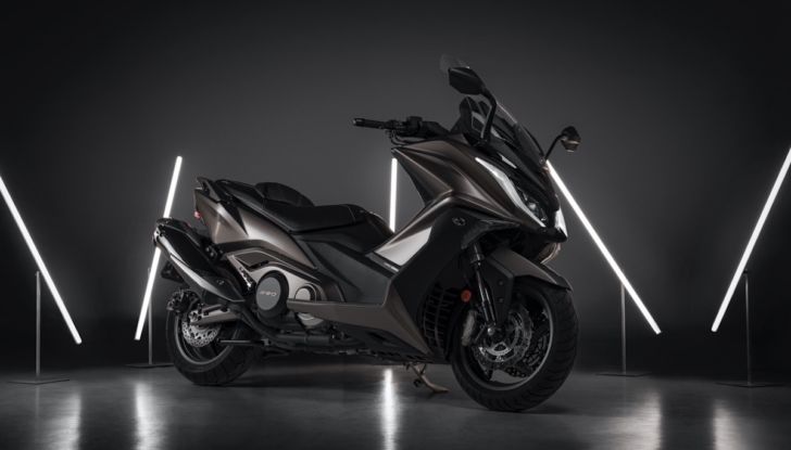 Kymco AK 550 ETS: motore Euro 5 e tante soluzioni pratiche - Foto 25 di 25
