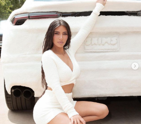 Lamborghini Urus: quella di Kim Kardashian è diventata un peluche! - Foto 7 di 7