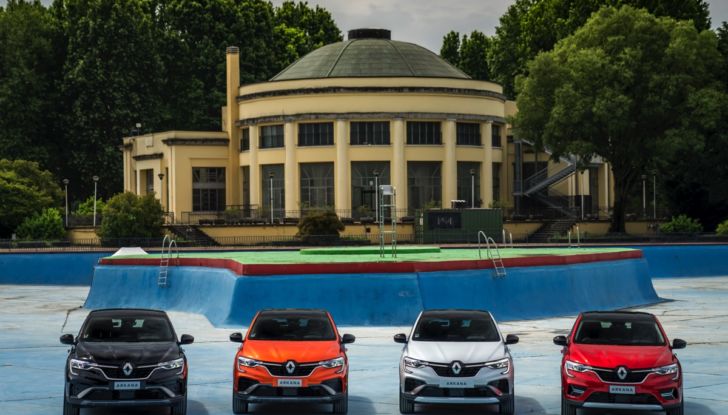 Prova su strada Renault Arkana Full Hybrid, il SUV Coupé ibrido con tre motori [VIDEO] - Foto 19 di 39