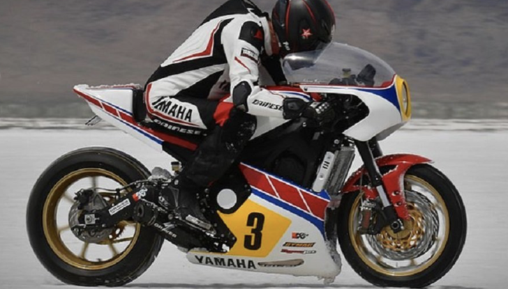 Una Yamaha XSR900 mascherata da TZ750 - Foto 2 di 11