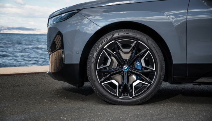 BMW iX xDrive50 2021