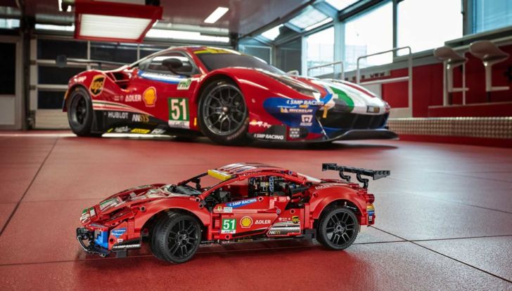Ferrari 488 GTE Lego