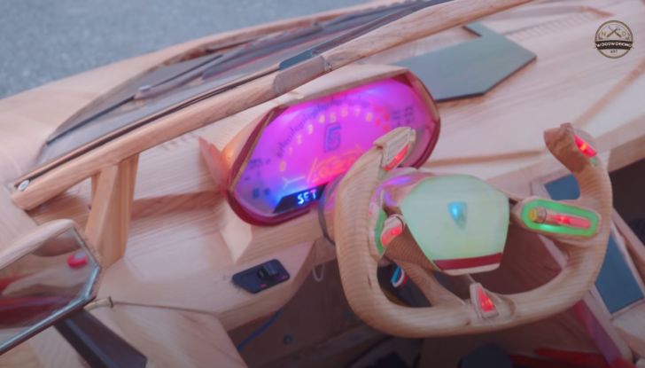 Lamborghini Sian modellino elettrico legno