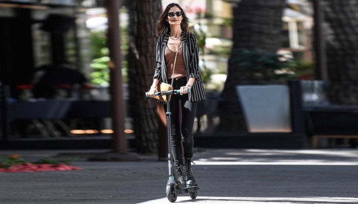 Lancia Ypsilon e-scooter