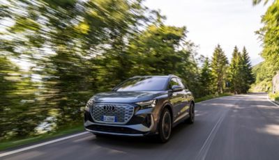 Prova su strada Audi Q4 E-Tron 50, ecco come va il SUV elettrico dei Quattro Anelli da 45.700 euro [VIDEO]