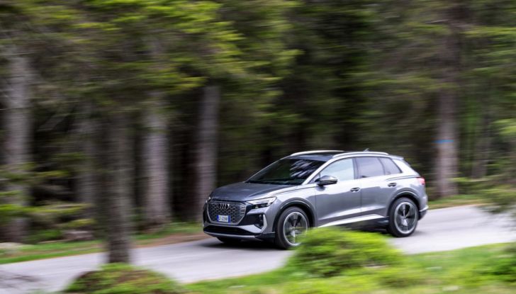 Prova su strada Audi Q4 E-Tron 50, ecco come va il SUV elettrico dei Quattro Anelli da 45.700 euro [VIDEO] - Foto 53 di 58