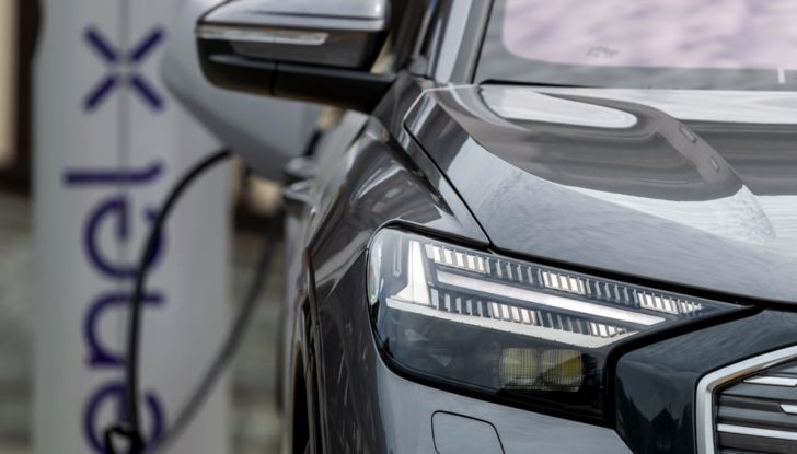 Prova su strada Audi Q4 E-Tron 50, ecco come va il SUV elettrico dei Quattro Anelli da 45.700 euro [VIDEO] - Foto 54 di 58