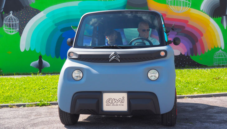 [VIDEO] Citroen Ami – 100% ëlectric video prova su strada - Foto 4 di 13