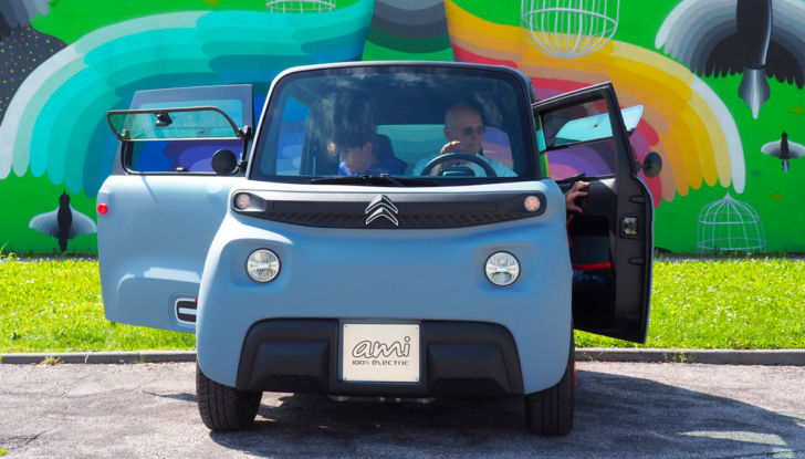 [VIDEO] Citroen Ami – 100% ëlectric video prova su strada - Foto 5 di 13