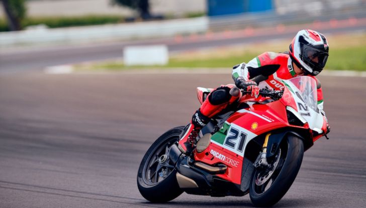 Ducati: arriva la Panigale V2 per omaggiare Troy Bayliss - Foto 1 di 9