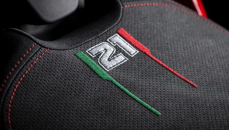 Ducati: arriva la Panigale V2 per omaggiare Troy Bayliss - Foto 9 di 9